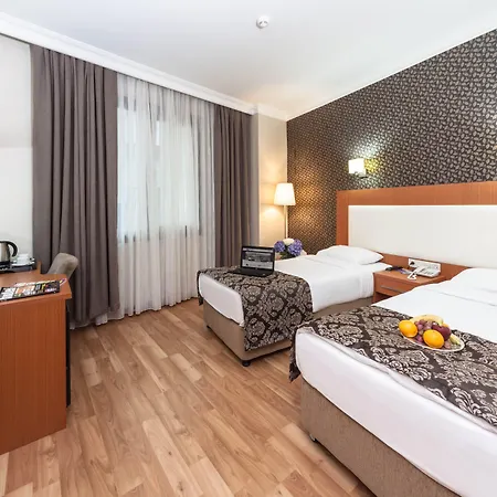 Grand Avcilar Szálloda 3*
