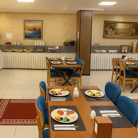 Grand Avcilar Hotell