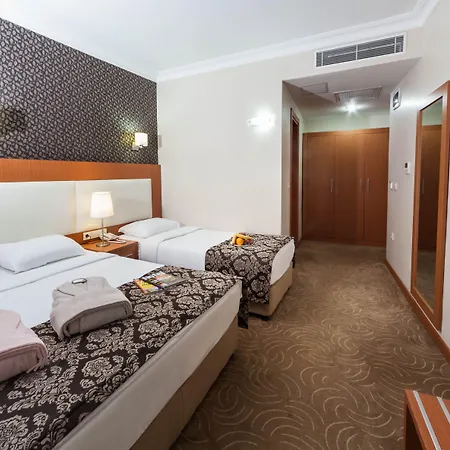 Grand Avcilar Hotell 3*