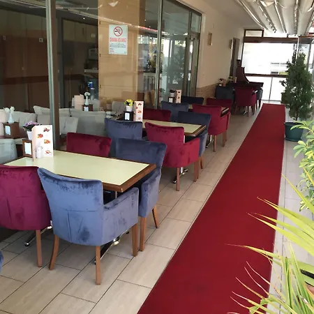Grand Avcilar Hotell